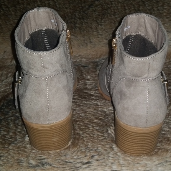 Forever 21 boots size 7 - Picture 5 of 7